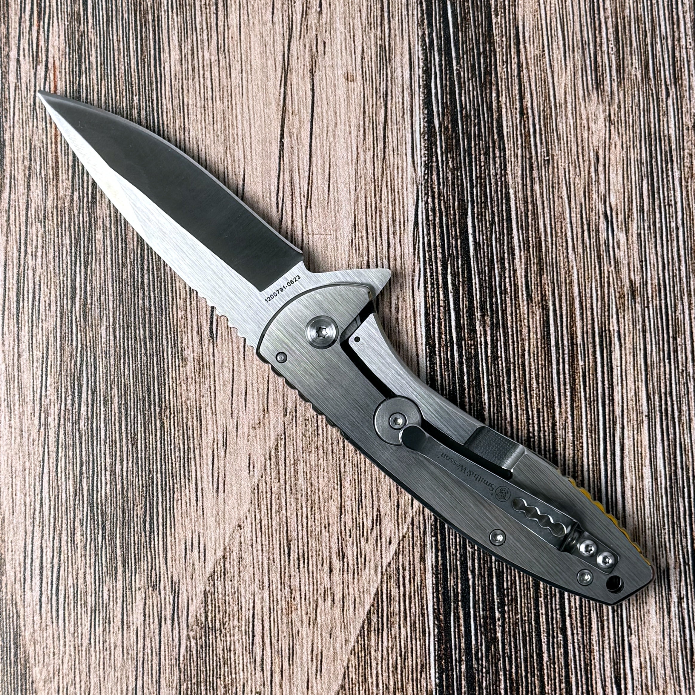 Smith & Wesson Executive Linerlock/Flask