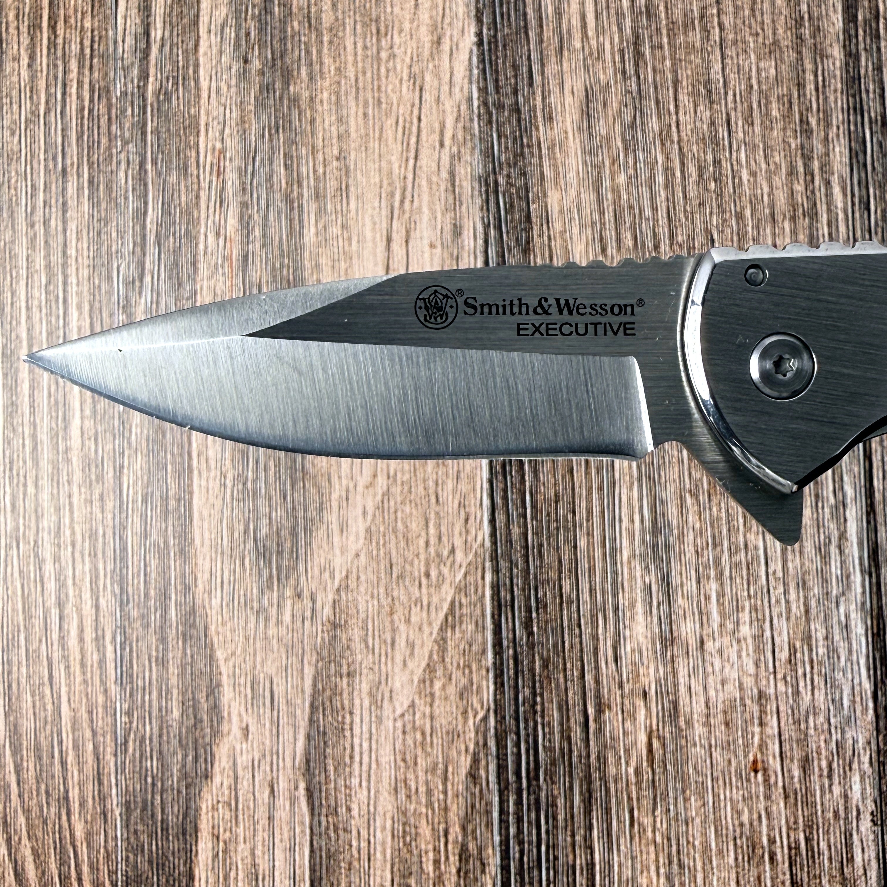 Smith & Wesson Executive Linerlock/Flask