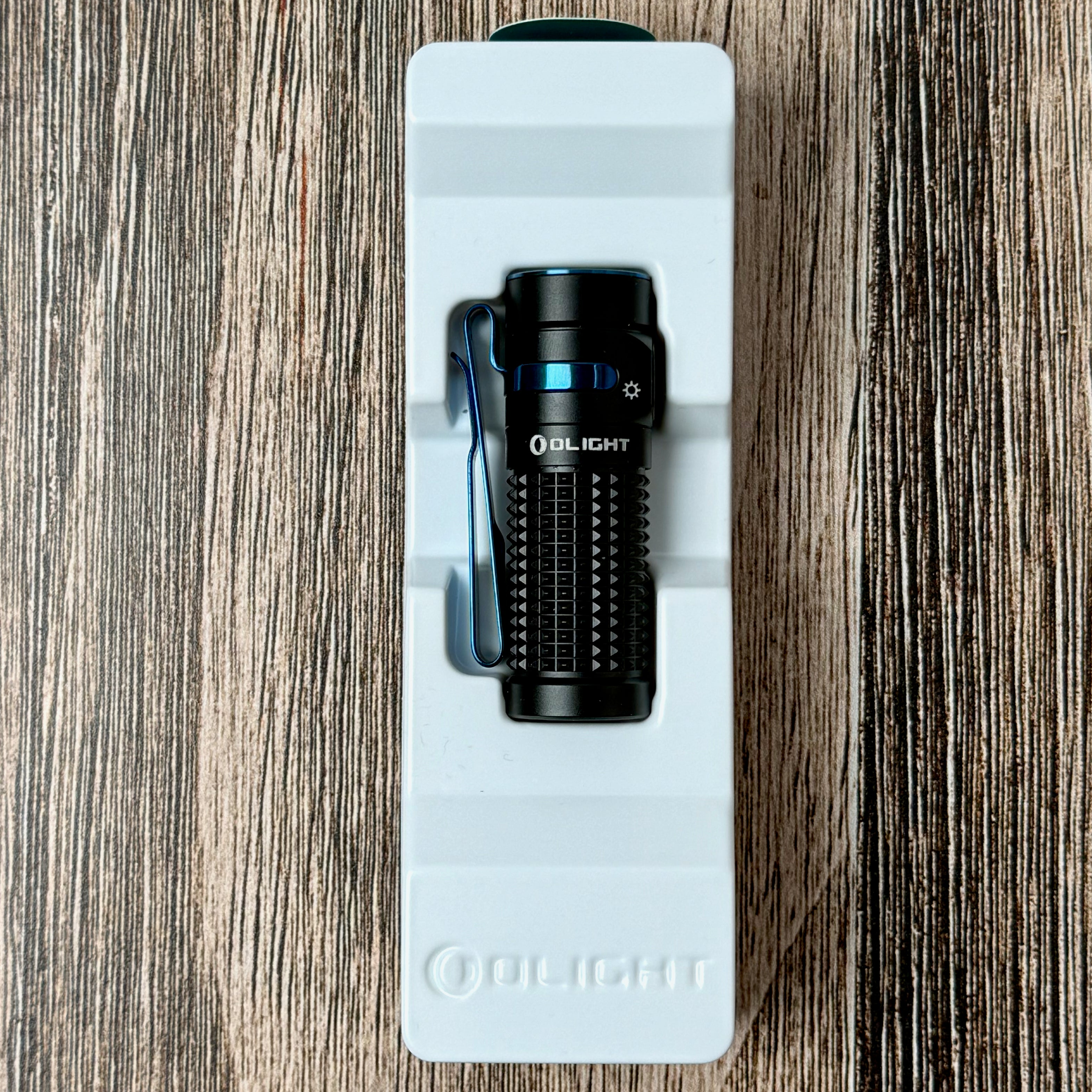 Olight Baton 4 EDC Flashlight - Black