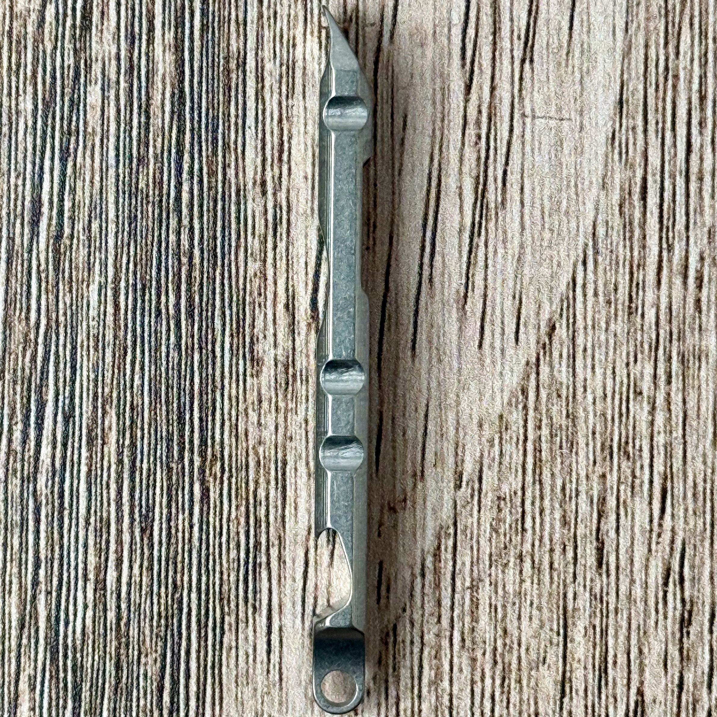 TEC Accessories Ti-Pry Keychain Pry Bar