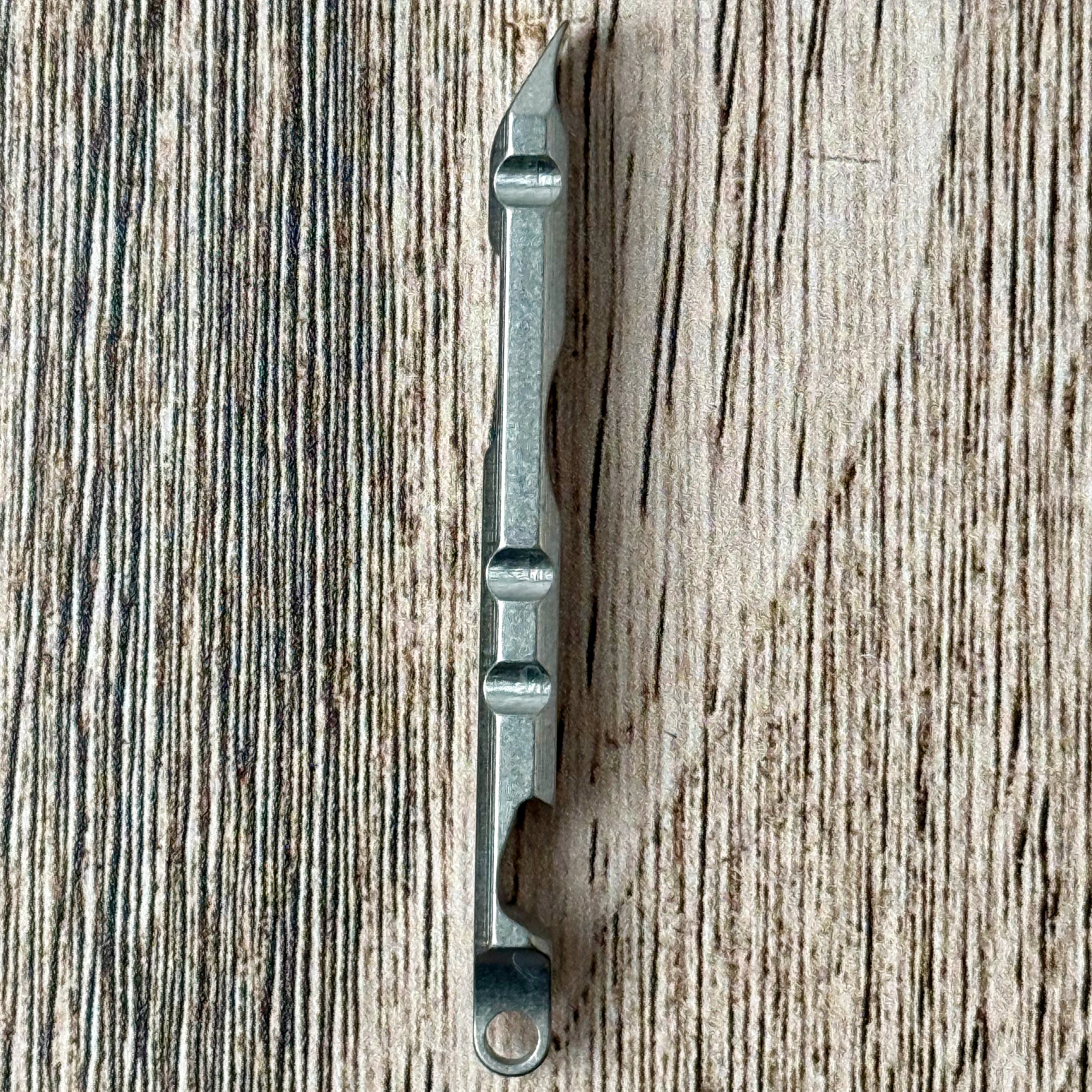 TEC Accessories Ti-Pry Keychain Pry Bar