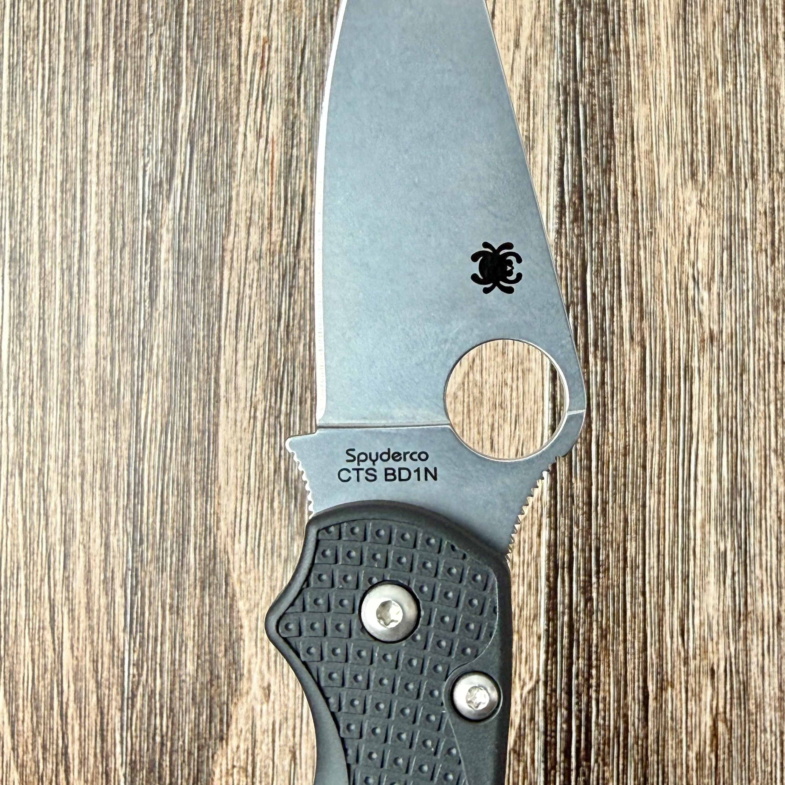 Spyderco Para Military 2 Compression Lock Knife