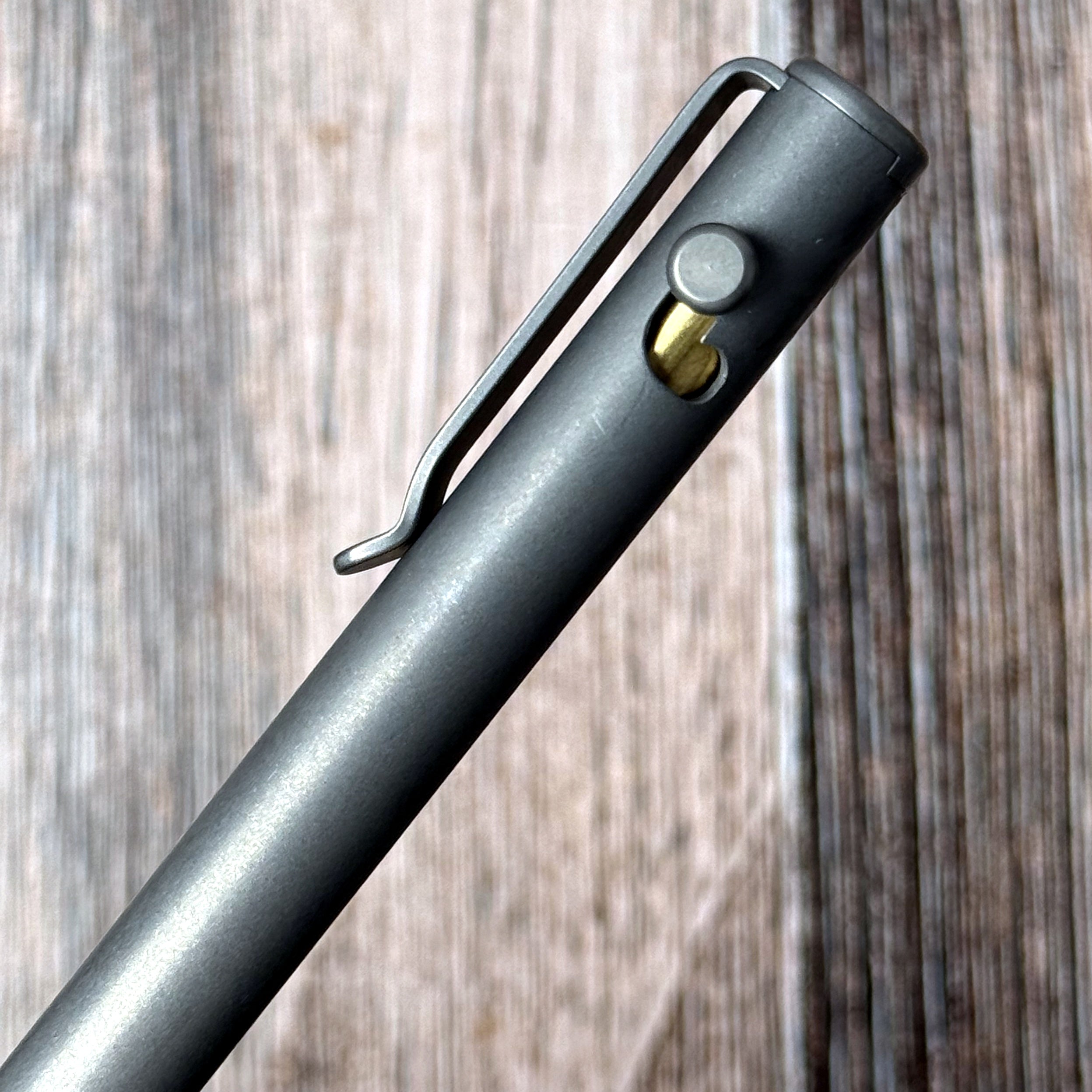 Big Idea Design Base Line Bolt Action Pen Ti - Stonewash