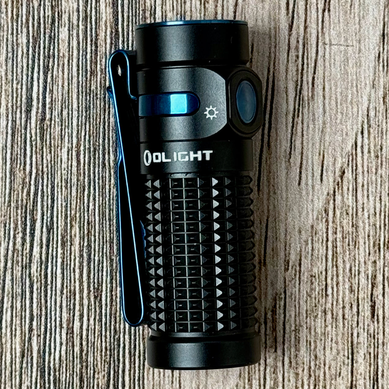 Olight Baton 4 EDC Flashlight - Black