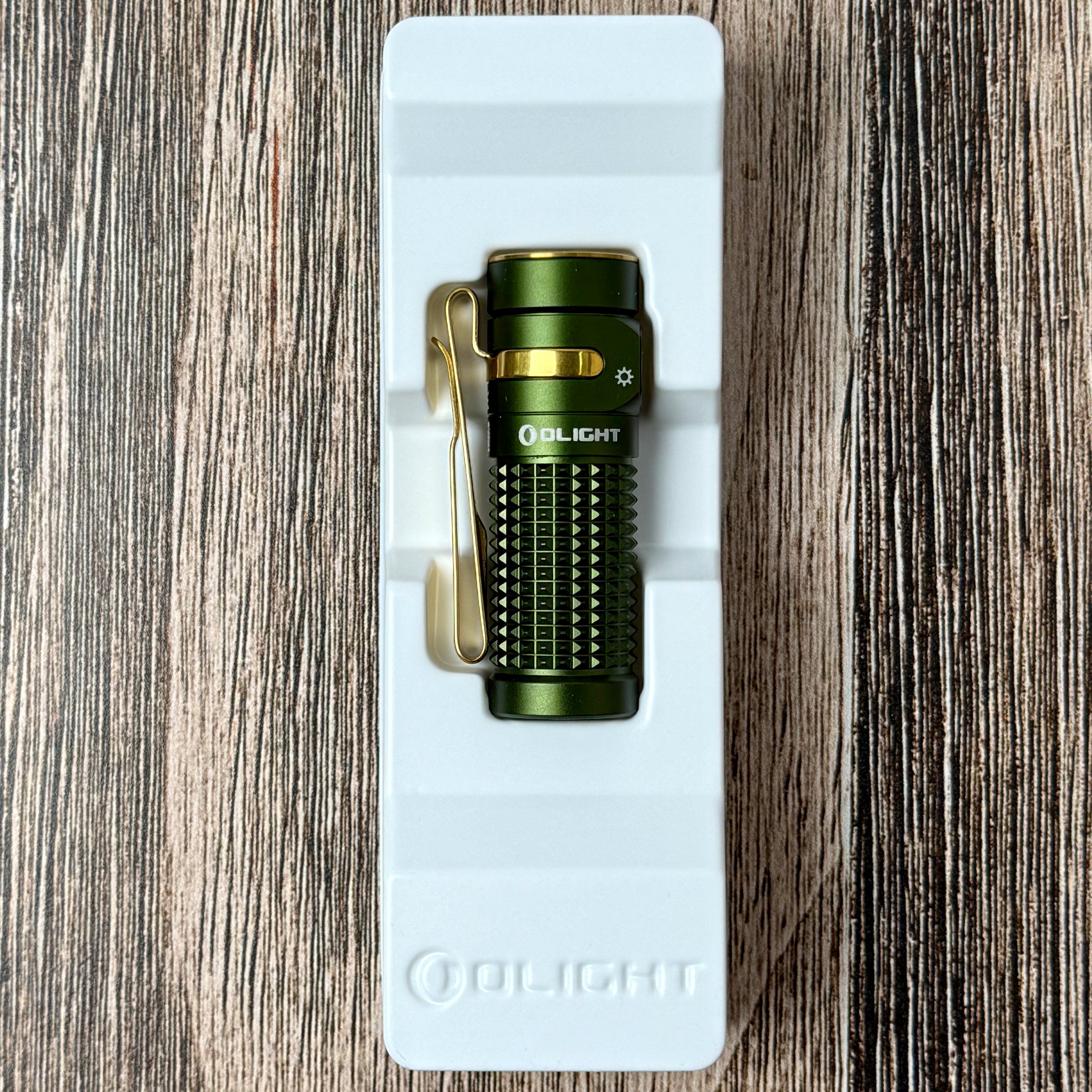 Olight Baton 4 EDC Flashlight - OD Green