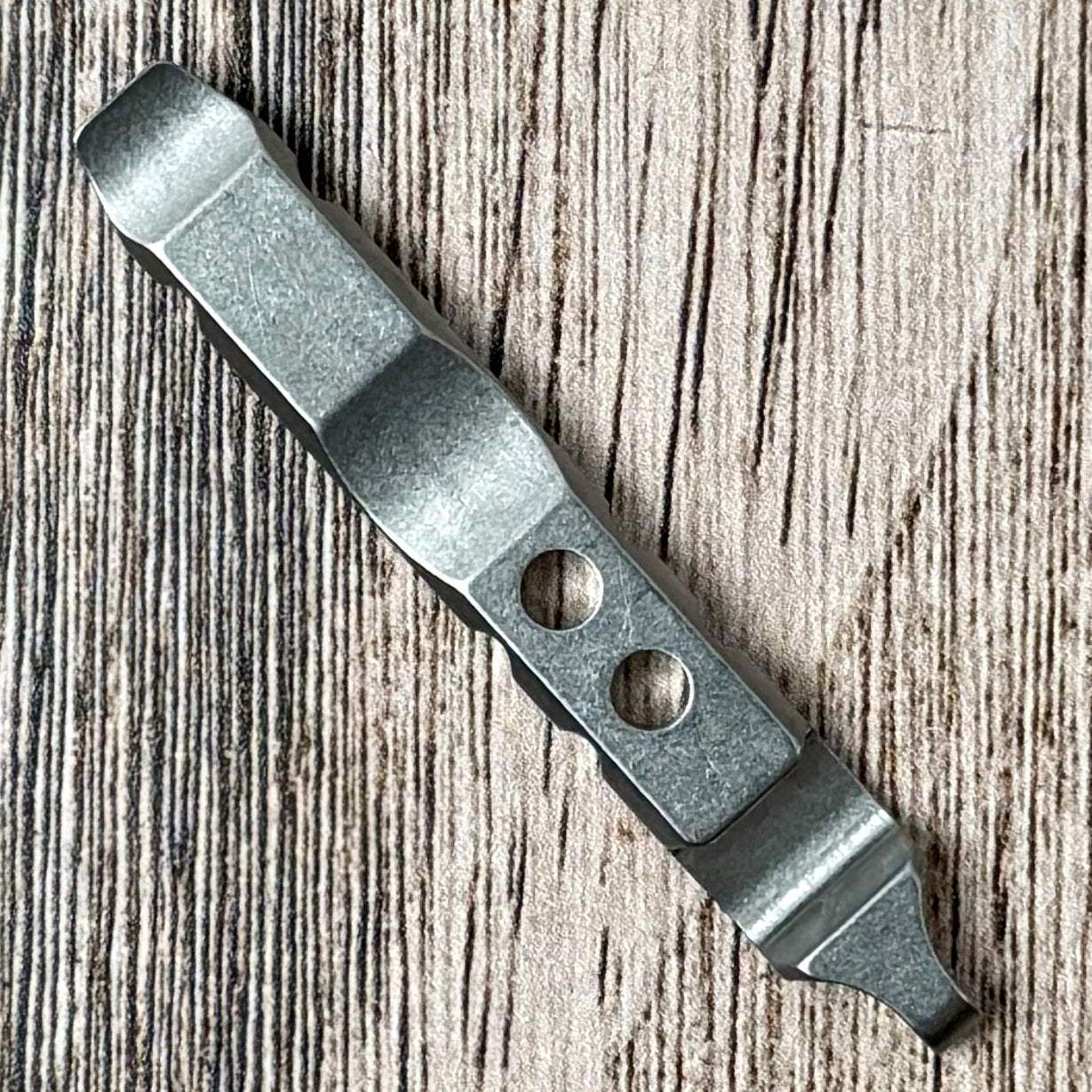 TEC Accessories Ti-Pry Keychain Pry Bar