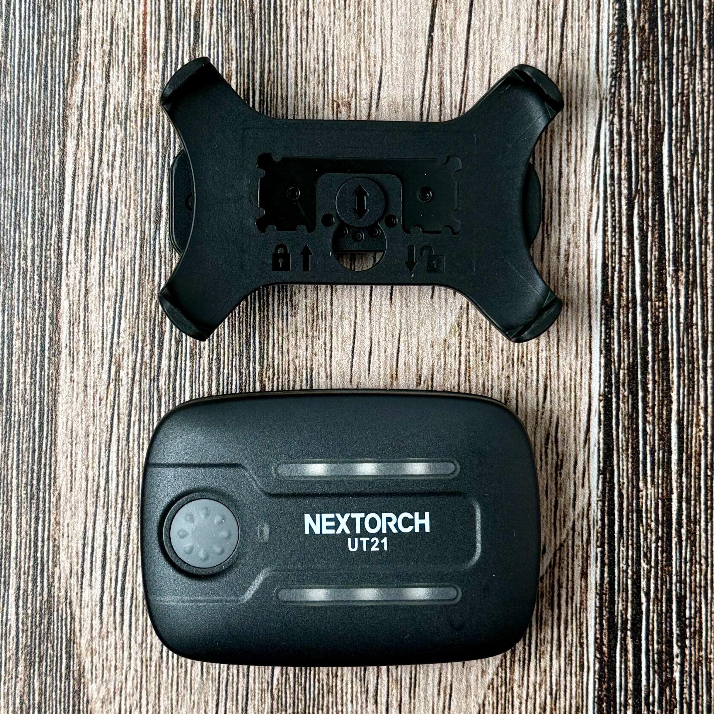Nextorch UT21 Rechargeable Clip Light