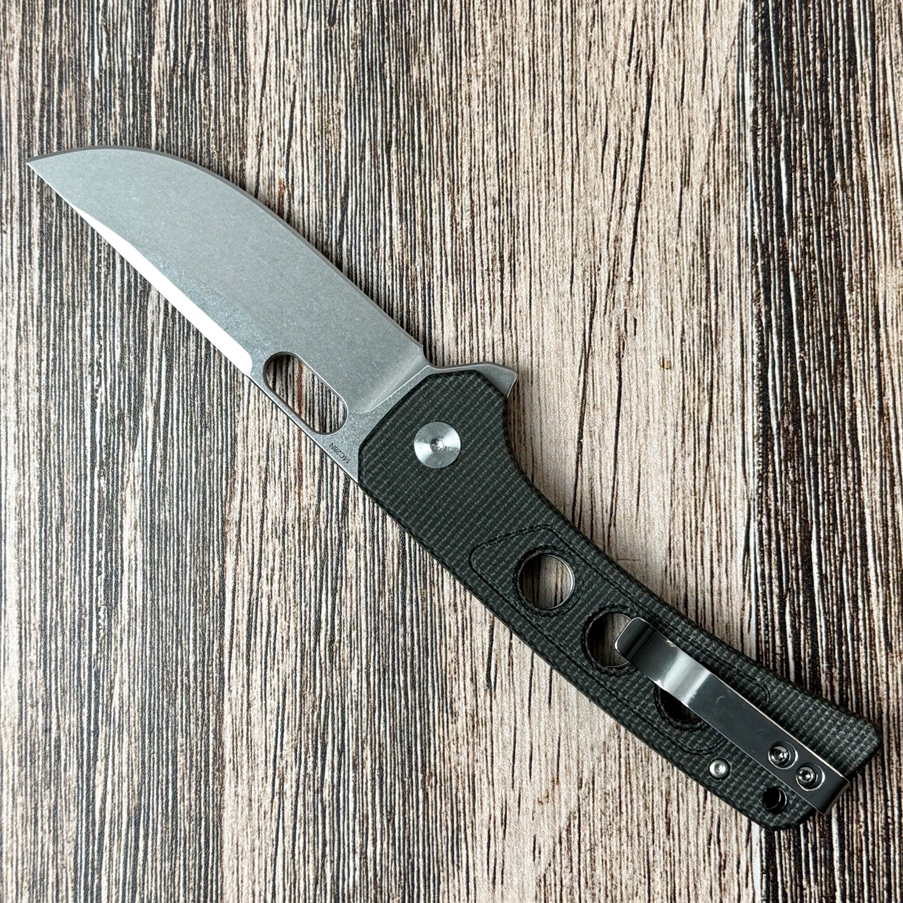 QSP Knife Unicorn Button Lock Knife