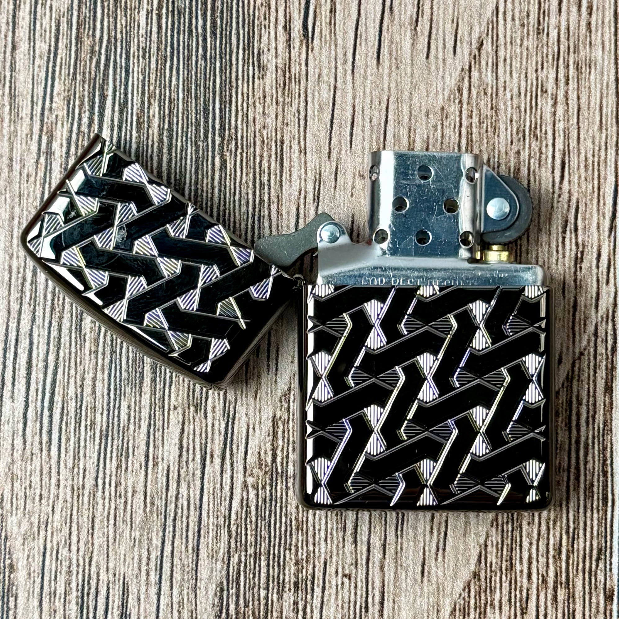 Armor Geometric Weave Zippo Lighter